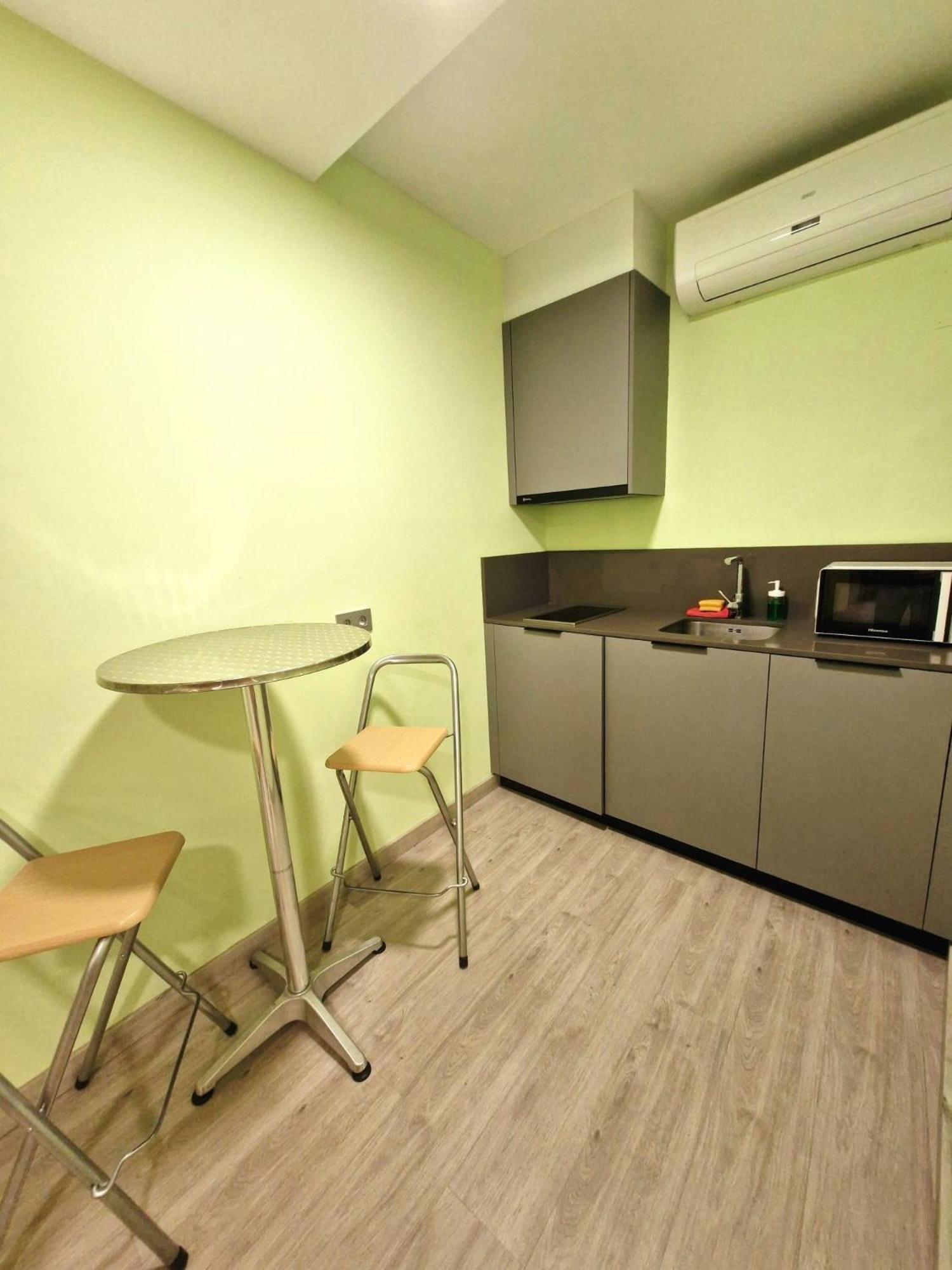 Feeling Home - Suites&Rooms เลออน ภายนอก รูปภาพ