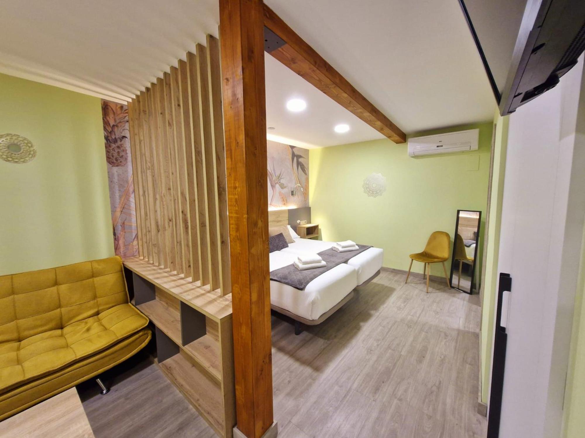 Feeling Home - Suites&Rooms เลออน ภายนอก รูปภาพ