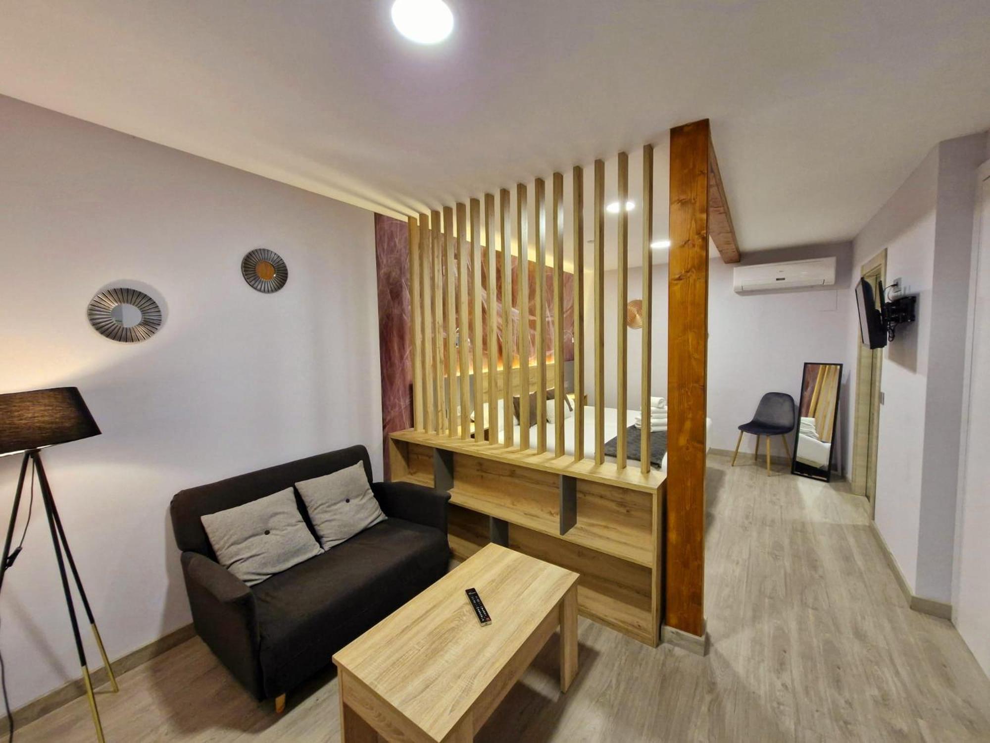 Feeling Home - Suites&Rooms เลออน ภายนอก รูปภาพ
