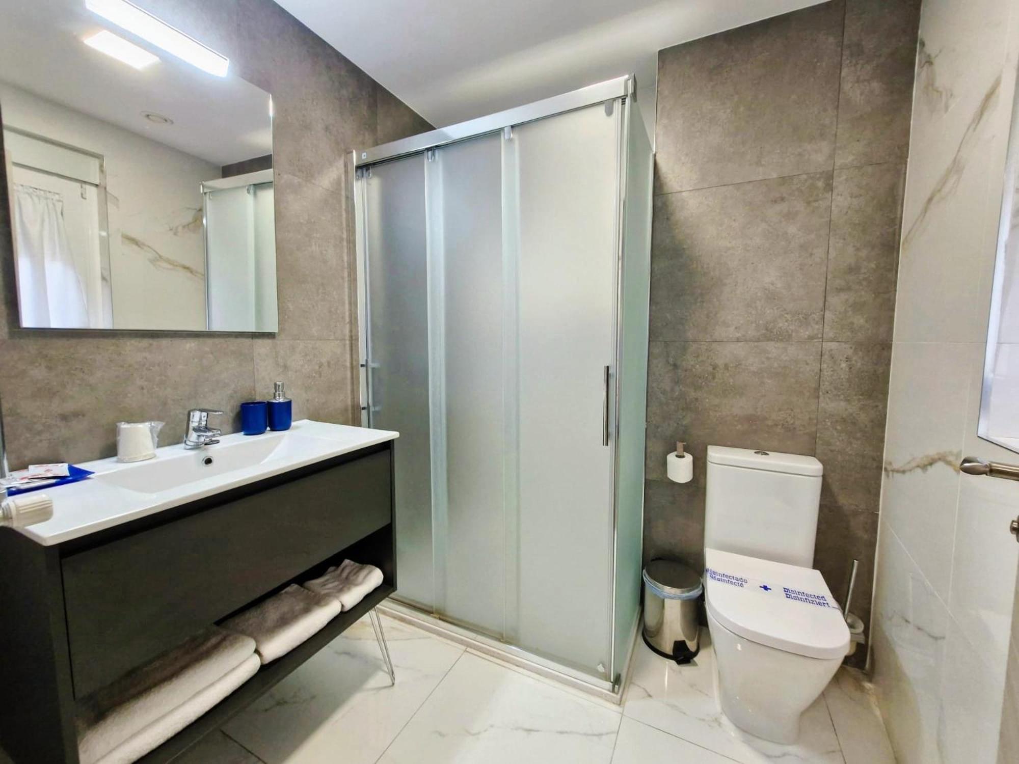 Feeling Home - Suites&Rooms เลออน ภายนอก รูปภาพ